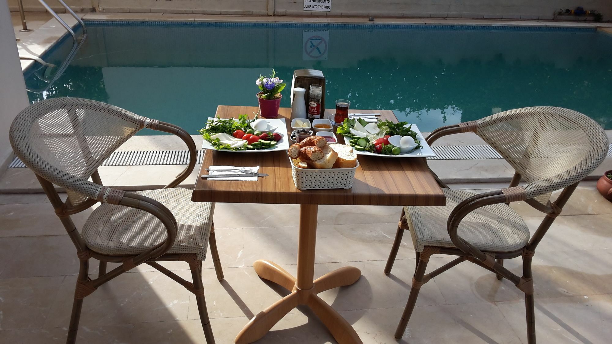 Hotel Adonis 3*